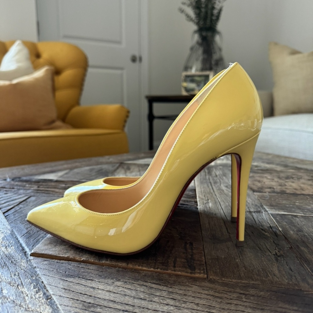 Christian Louboutin - Pigalle Follie